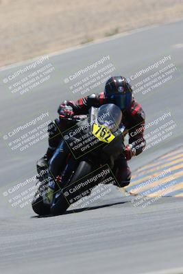 media/Apr-09-2023-SoCal Trackdays (Sun) [[333f347954]]/Turn 10 (115pm)/